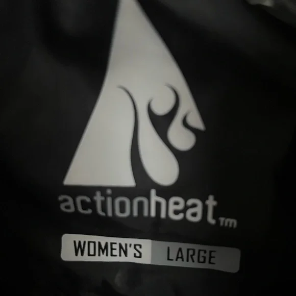 Action Heat Heated Vest - Picture 3 of 11
